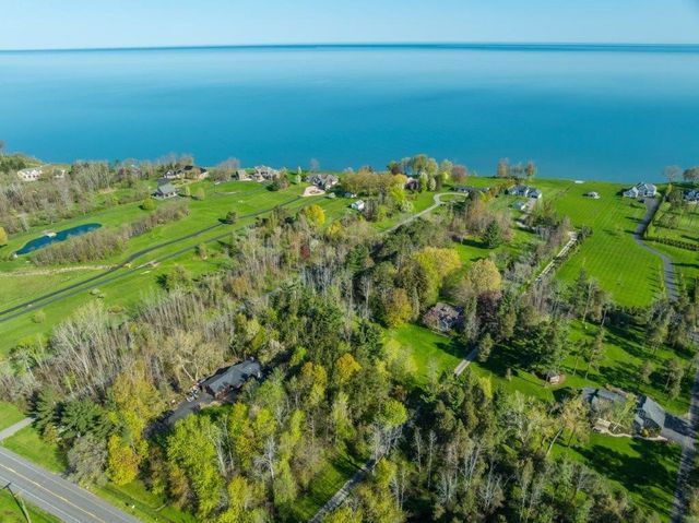 1616 Lake Road, Webster, NY 14580