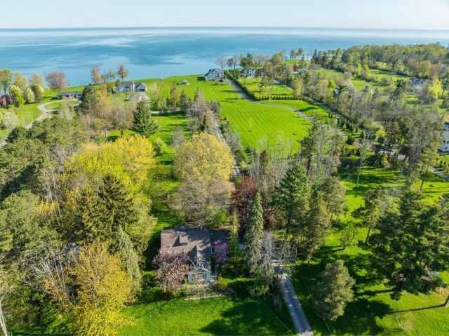 1616 Lake Road, Webster, NY 14580