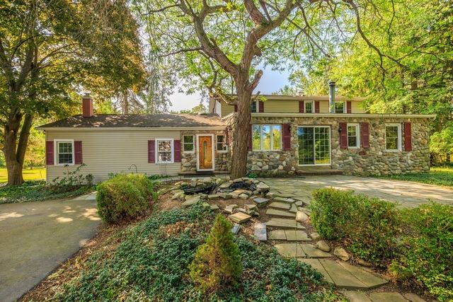 1616 Lake Road, Webster, NY 14580