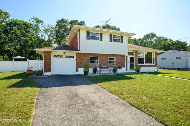 30 Lockwood Avenue, Howell, NJ 07731