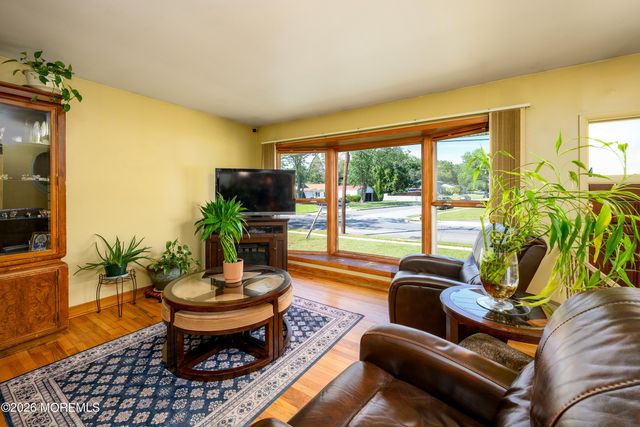 30 Lockwood Avenue, Howell, NJ 07731