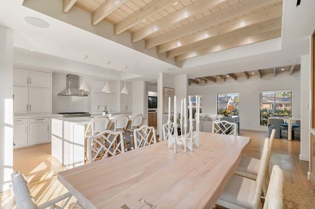 6201 Locke Lane, Houston, TX 77057