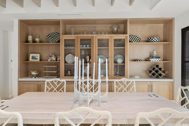 6201 Locke Lane, Houston, TX 77057