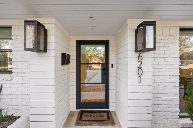 6201 Locke Lane, Houston, TX 77057