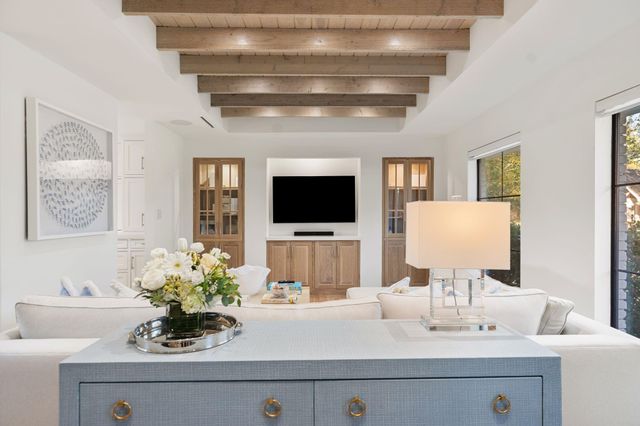 6201 Locke Lane, Houston, TX 77057