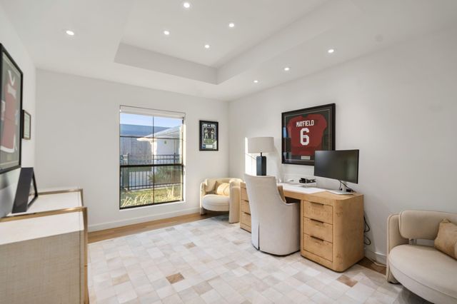 6201 Locke Lane, Houston, TX 77057