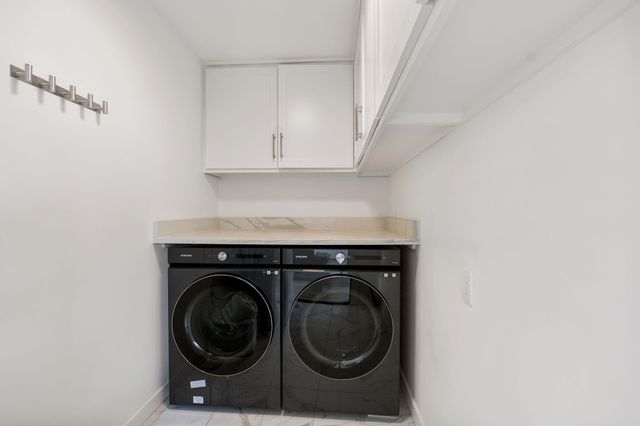 6201 Locke Lane, Houston, TX 77057