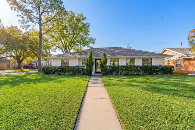 6201 Locke Lane, Houston, TX 77057