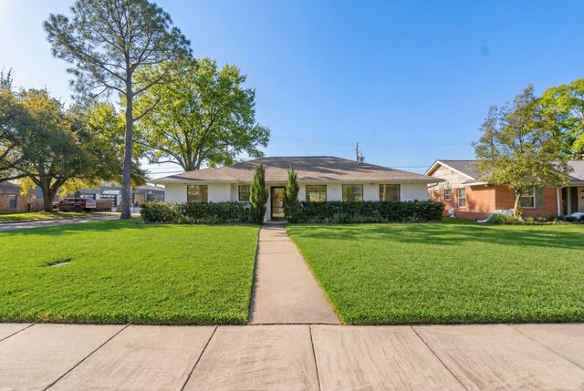 6201 Locke Lane, Houston, TX 77057