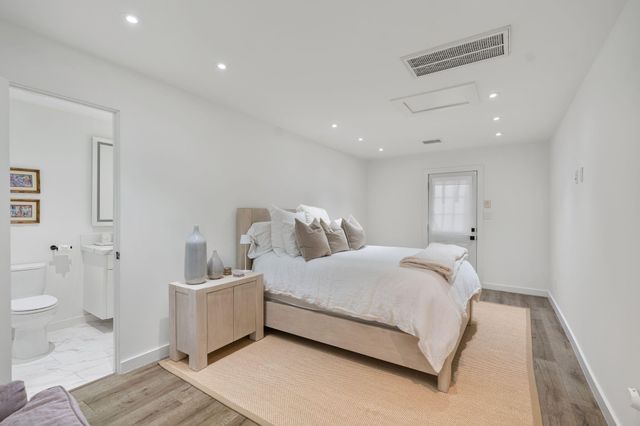 6201 Locke Lane, Houston, TX 77057