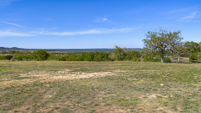 0020 Clearwater, Comfort, TX 78013