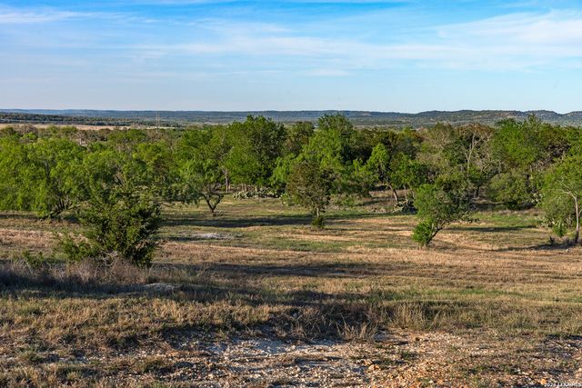 0020 Clearwater, Comfort, TX 78013
