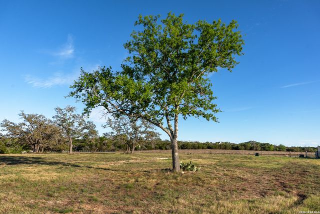 0020 Clearwater, Comfort, TX 78013