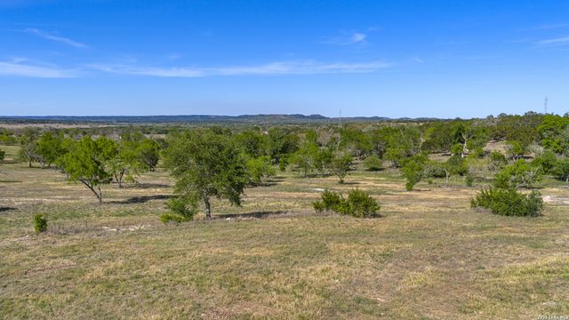 0020 Clearwater, Comfort, TX 78013