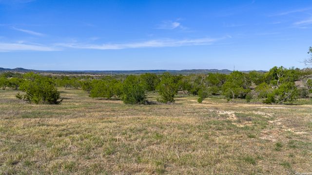 0020 Clearwater, Comfort, TX 78013