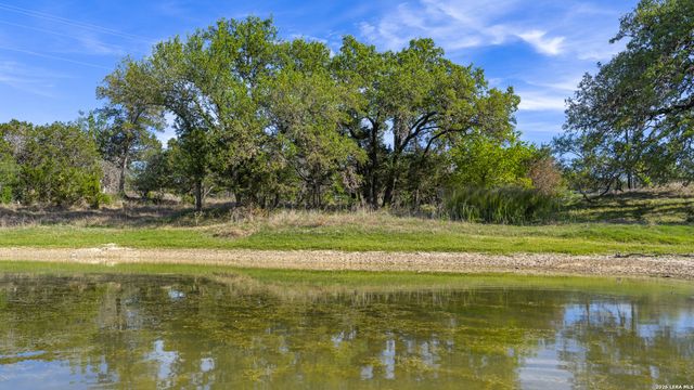 0020 Clearwater, Comfort, TX 78013