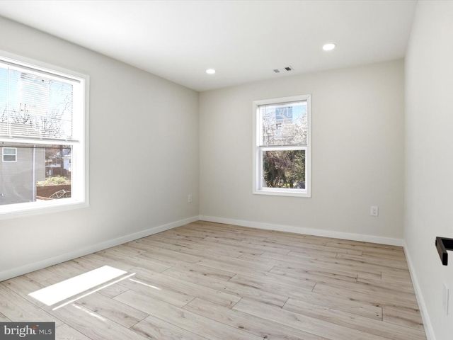 3127 G ST SE, Washington, DC 20019