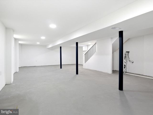 3127 G ST SE, Washington, DC 20019