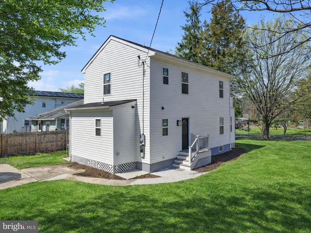 3127 G ST SE, Washington, DC 20019