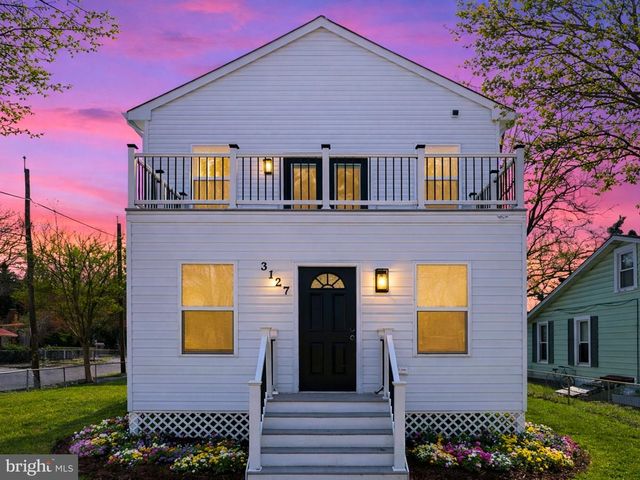 3127 G ST SE, Washington, DC 20019