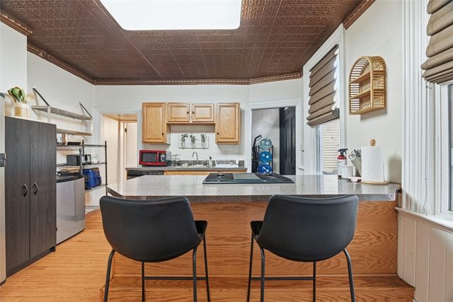 110 S 13th St, South Side, PA 15203