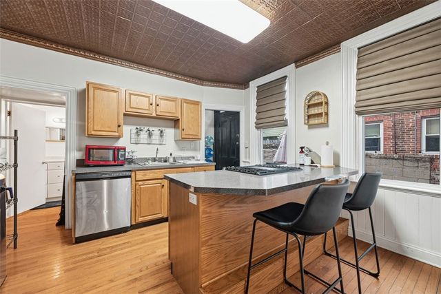 110 S 13th St, South Side, PA 15203