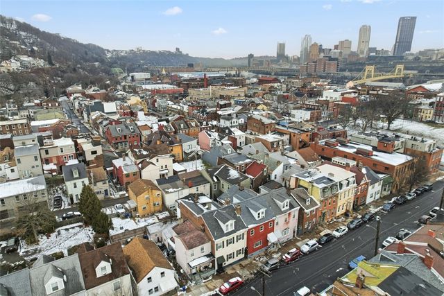 110 S 13th St, South Side, PA 15203