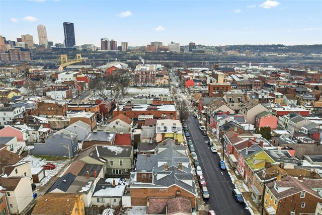 110 S 13th St, South Side, PA 15203