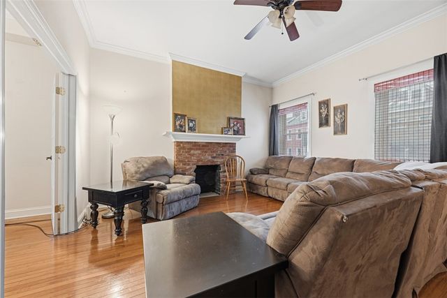 110 S 13th St, South Side, PA 15203