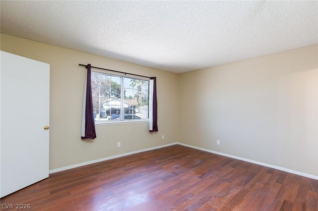 6509 Ouida Way, Las Vegas, NV 89108