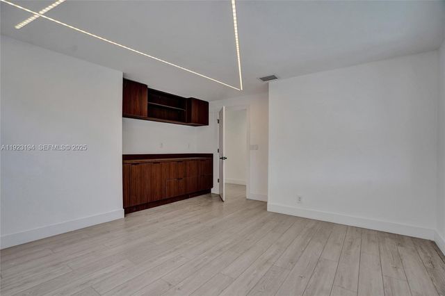 3757 NE 208 Te, Aventura, FL 33180