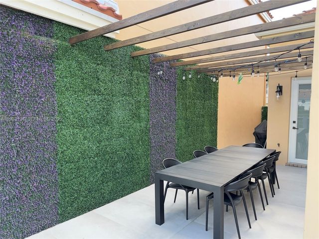 3757 NE 208 Te, Aventura, FL 33180