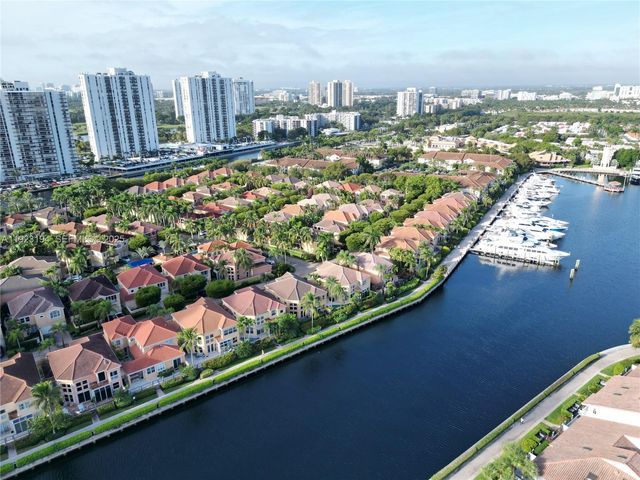 3757 NE 208 Te, Aventura, FL 33180