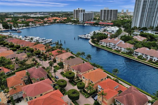 3757 NE 208 Te, Aventura, FL 33180