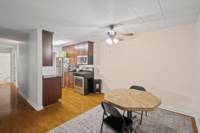 1000 S LORRAINE Road 110, Wheaton, IL 60189
