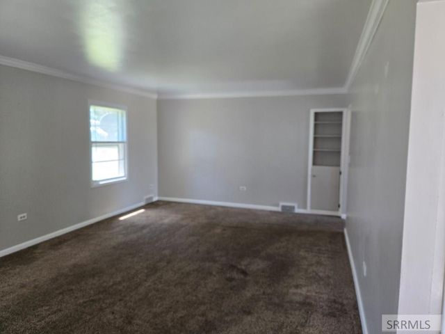 542 E 1st N, St Anthony, ID 83445
