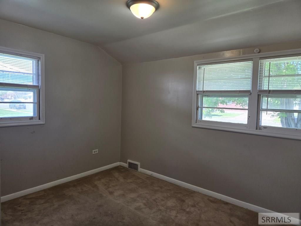 Image 14 of property listing at 542 E 1st N, St Anthony, ID 83445