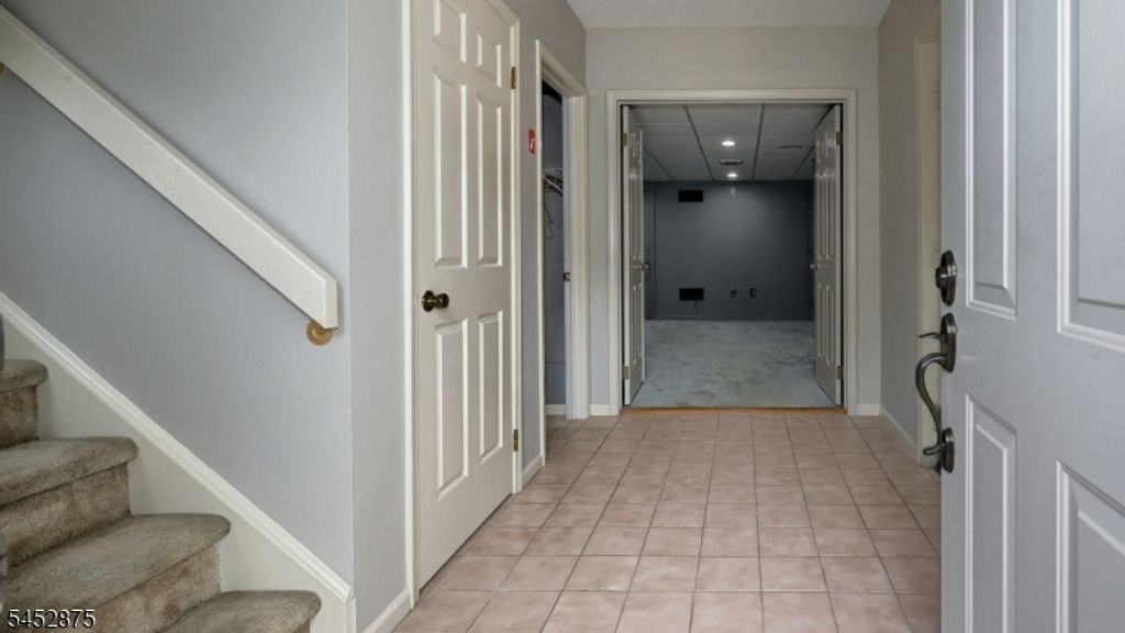 42 Bowfell Ct, Wayne Twp., NJ 07470 — photo 2