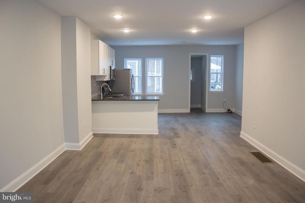 5922 BELMAR TER, Philadelphia, PA 19143