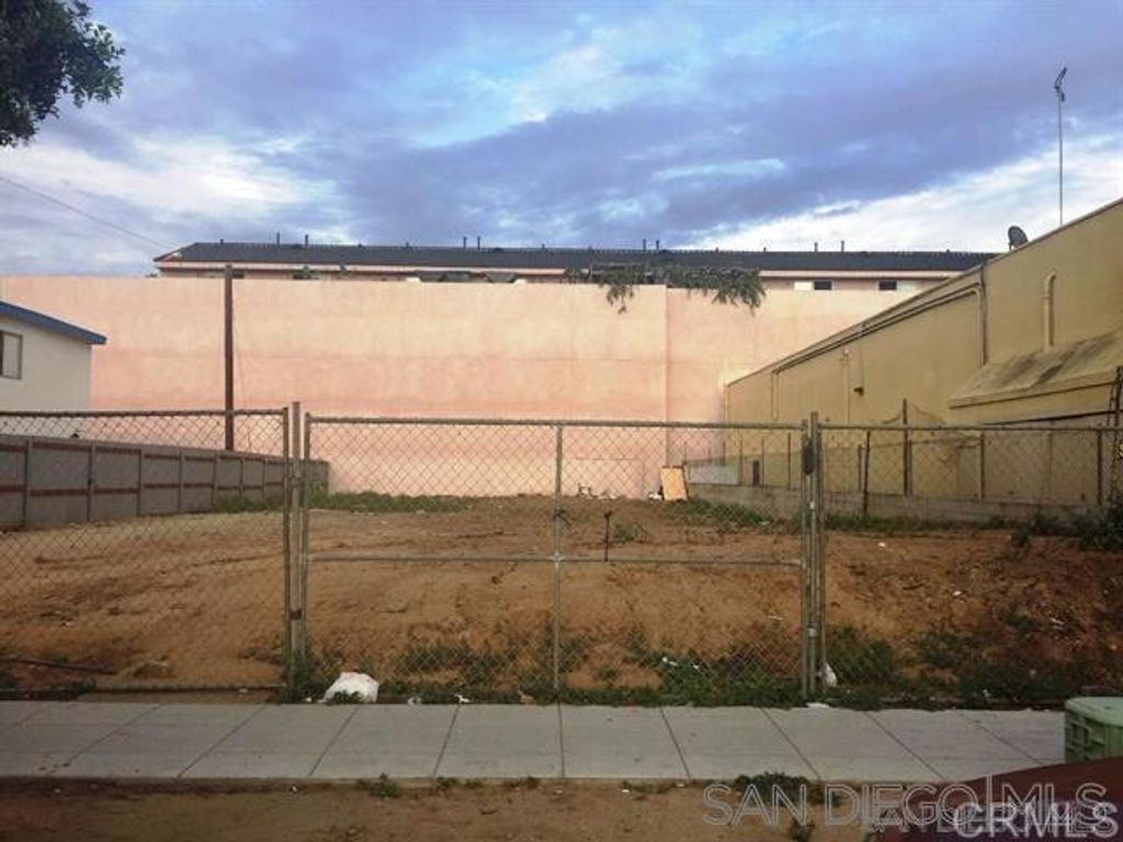 4329 Menlo Avenue, San Diego, CA 92115 — exterior