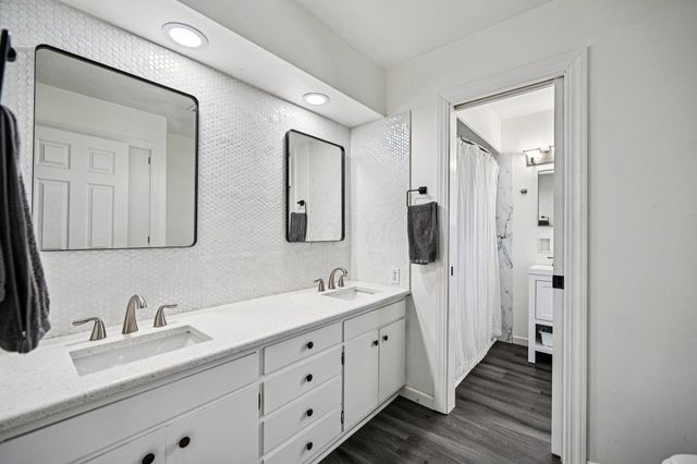 6187 Barberry Hollow, Columbus, OH 43213