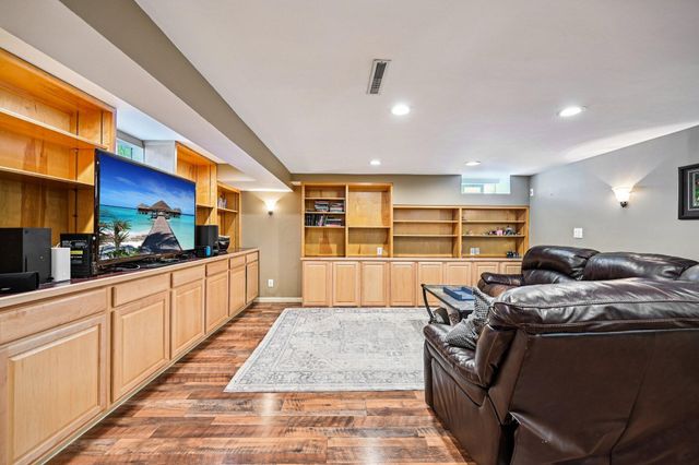 6187 Barberry Hollow, Columbus, OH 43213