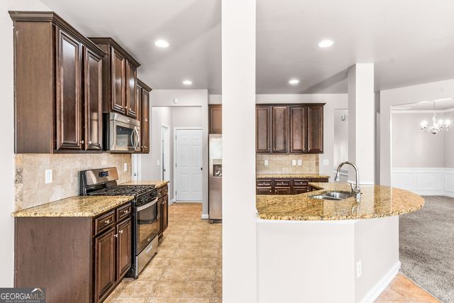 419 Live Oak Pass, Loganville, GA 30052