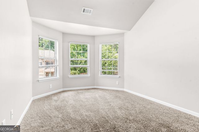 419 Live Oak Pass, Loganville, GA 30052