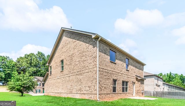 419 Live Oak Pass, Loganville, GA 30052