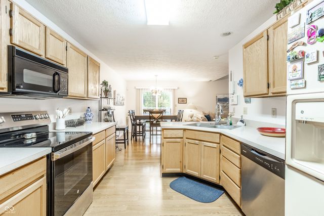 9845 Worthington Boulevard, Fishers, IN 46038