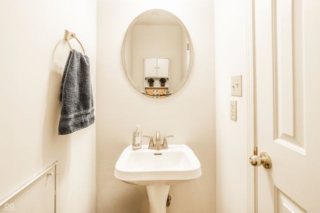 9845 Worthington Boulevard, Fishers, IN 46038