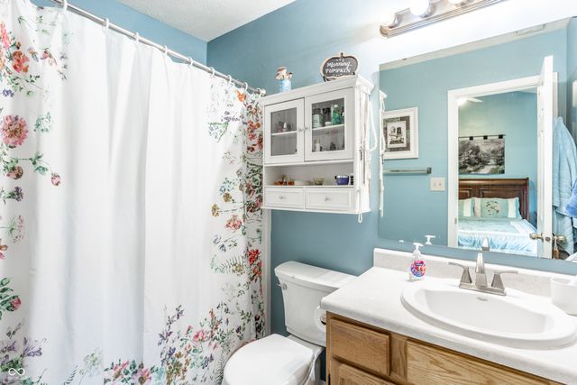 9845 Worthington Boulevard, Fishers, IN 46038