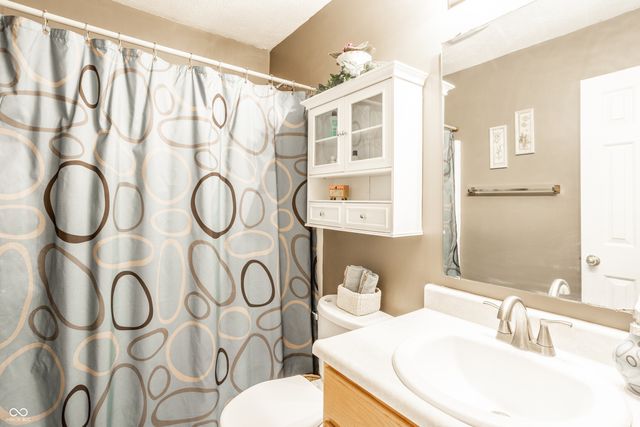 9845 Worthington Boulevard, Fishers, IN 46038