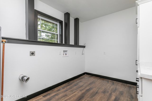 2901 KENBORG, Jefferson City, MO 65109